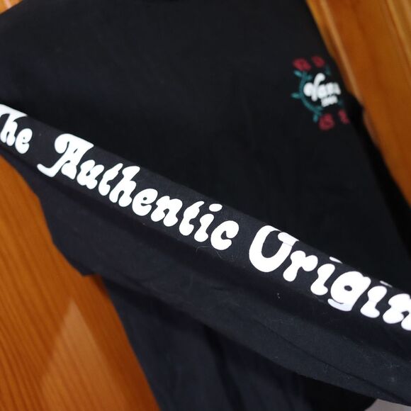 Vans Cropped Long Sleeve Spellout Tee | Small Rose Raw Edge DIY - Picture 5 of 9